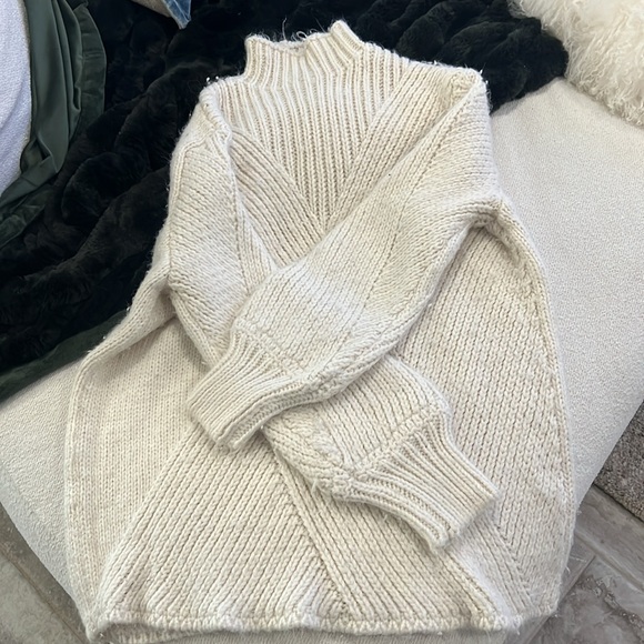 For the republic women’s ivory sweater - Picture 3 of 9